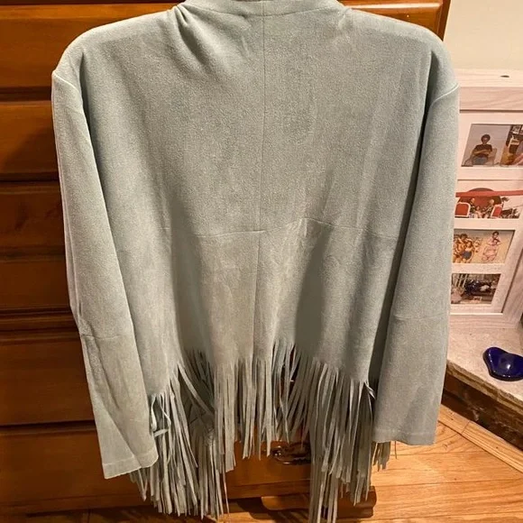 Fringe vest - Picture 2 of 2